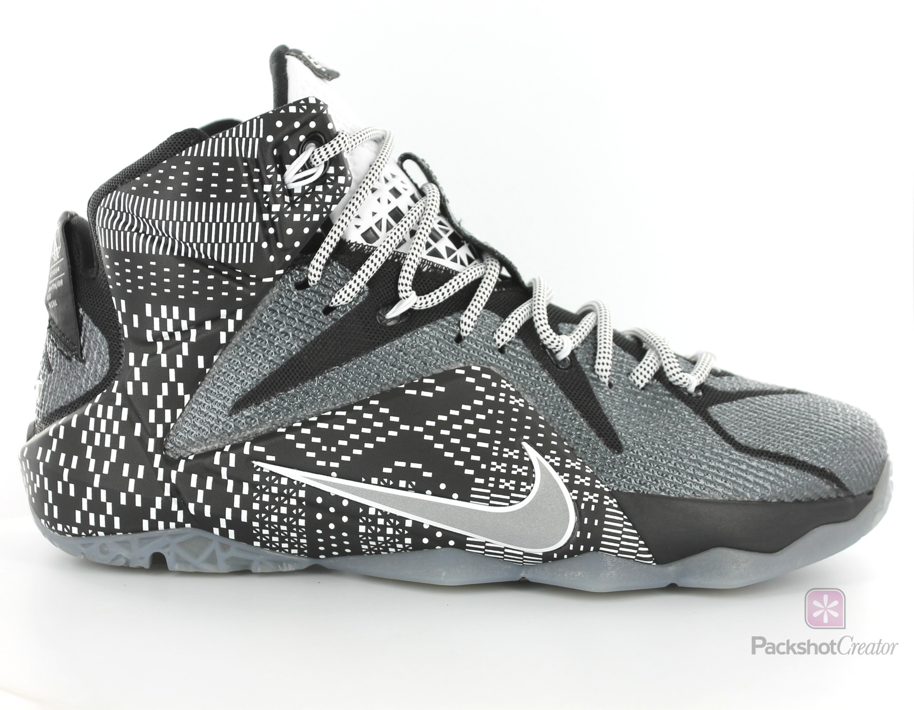 Nike Lebron 12 BHM NOIR BLANC 718825 001