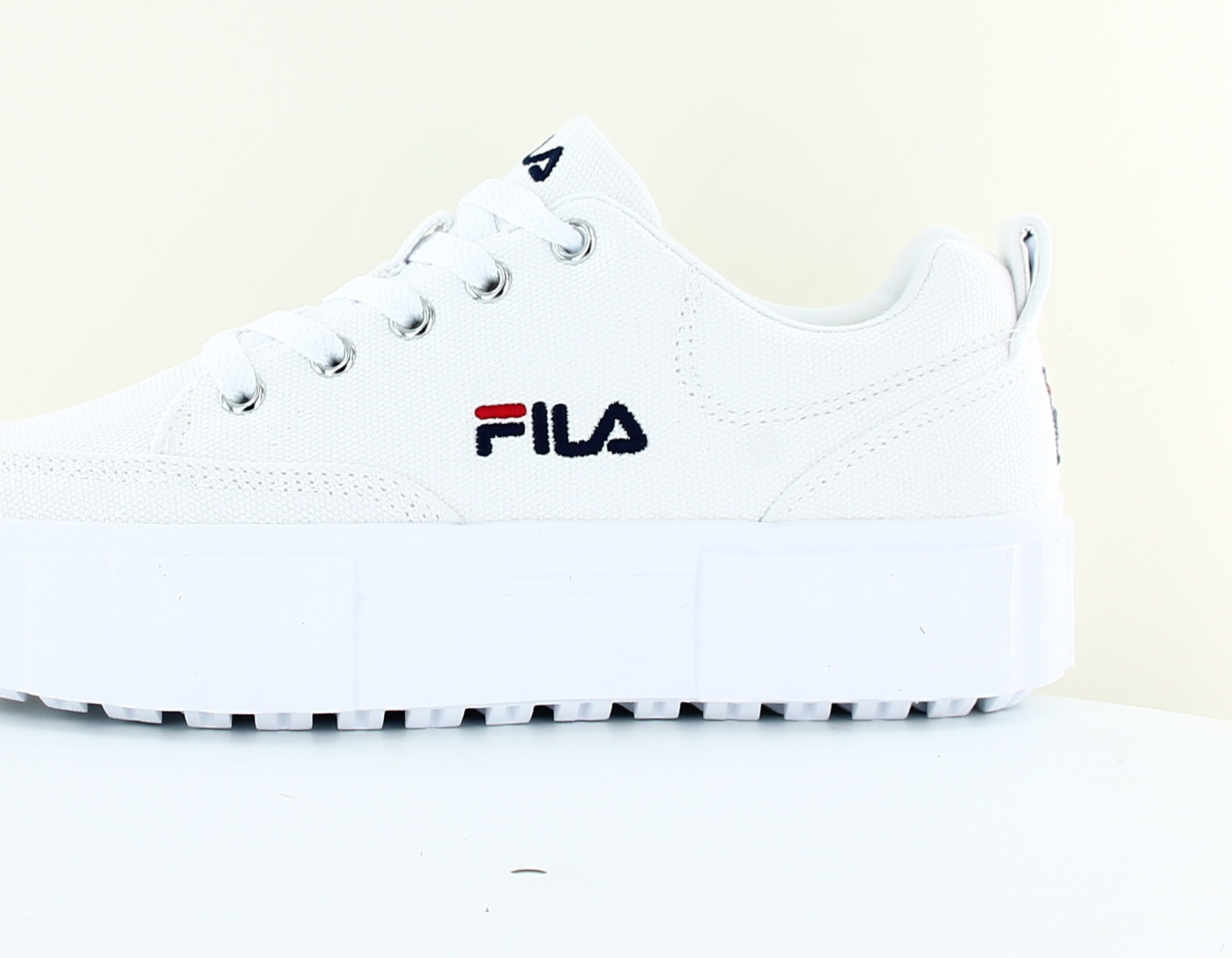 Fila bleu 2024 et rouge