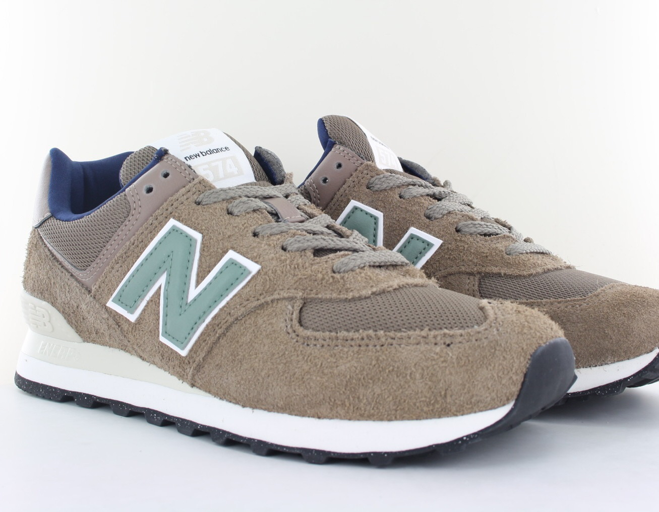 New Balance 574 Marron vert d eau beige