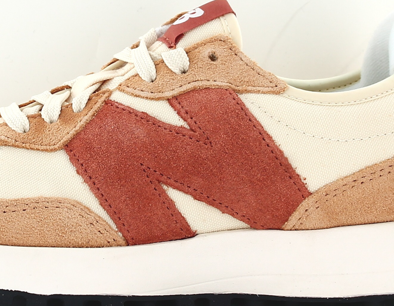 new balance marron beige