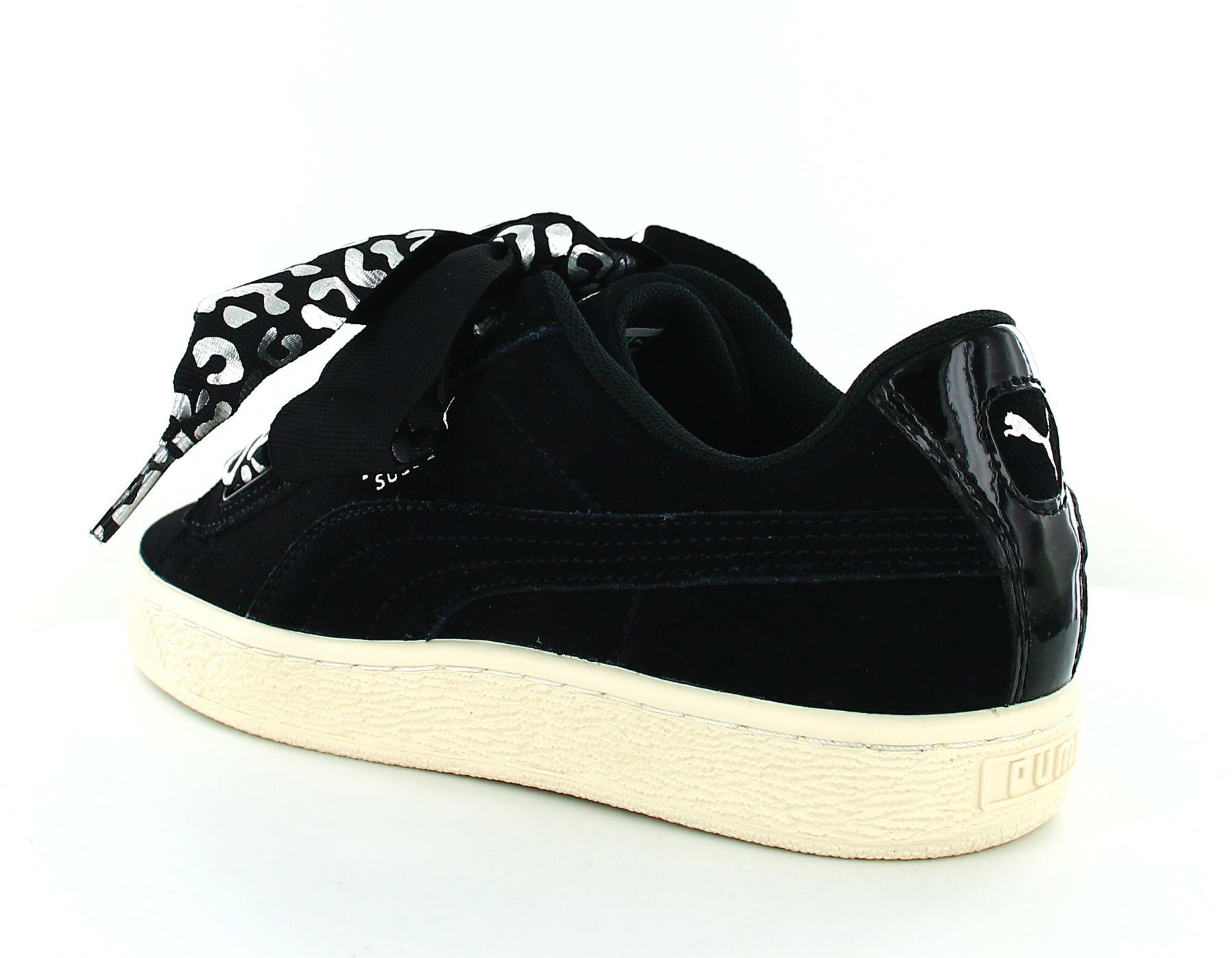 Puma suede store heart athluxe jr