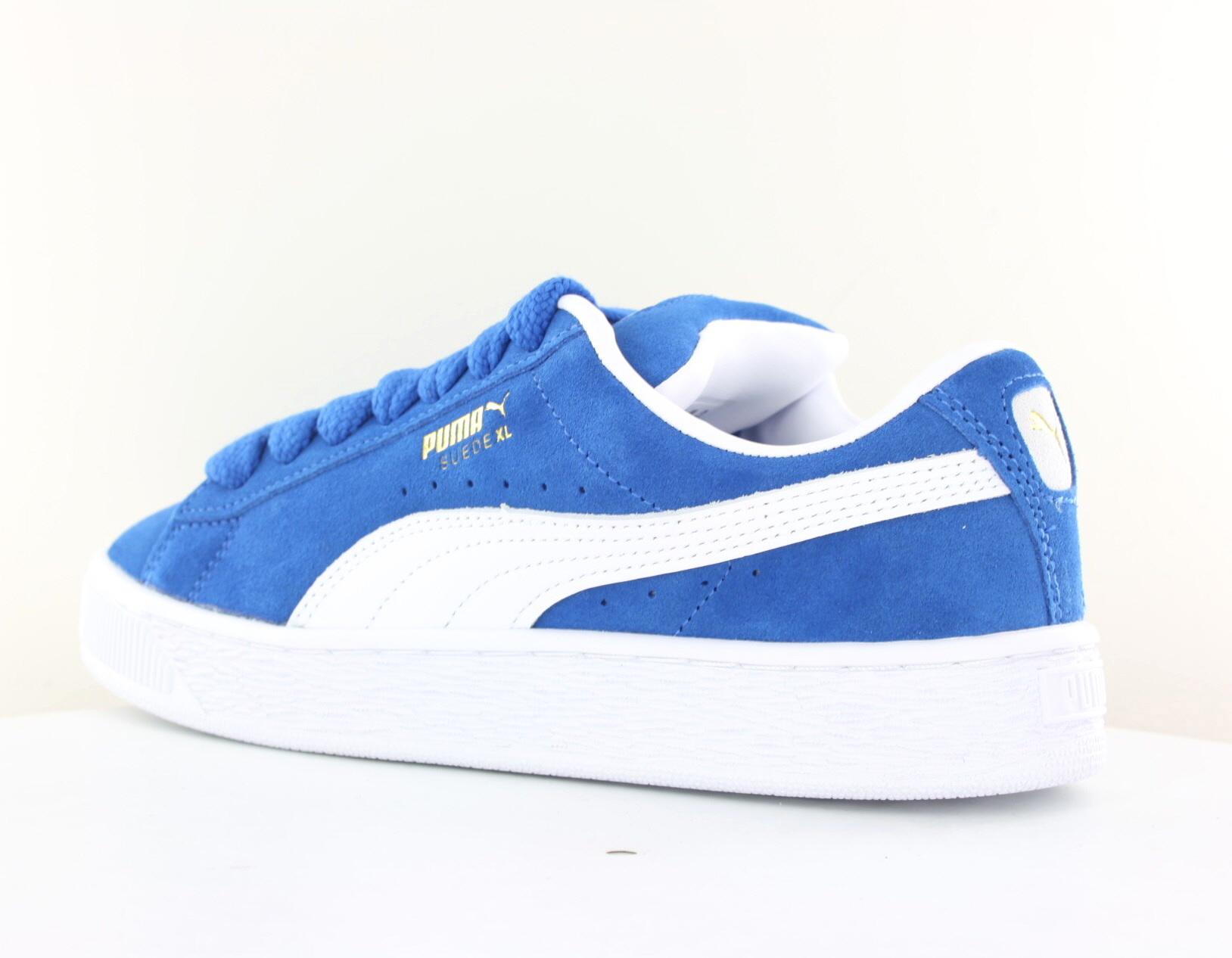 Puma bleu 2024 semelle transparente