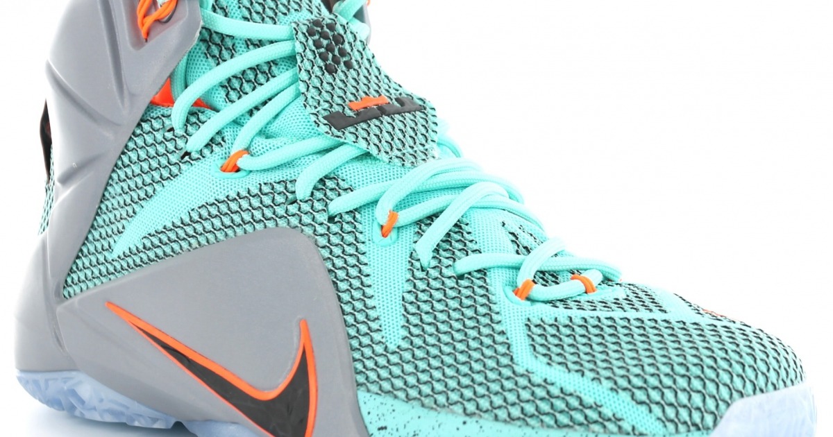 lebron turquoise shoes