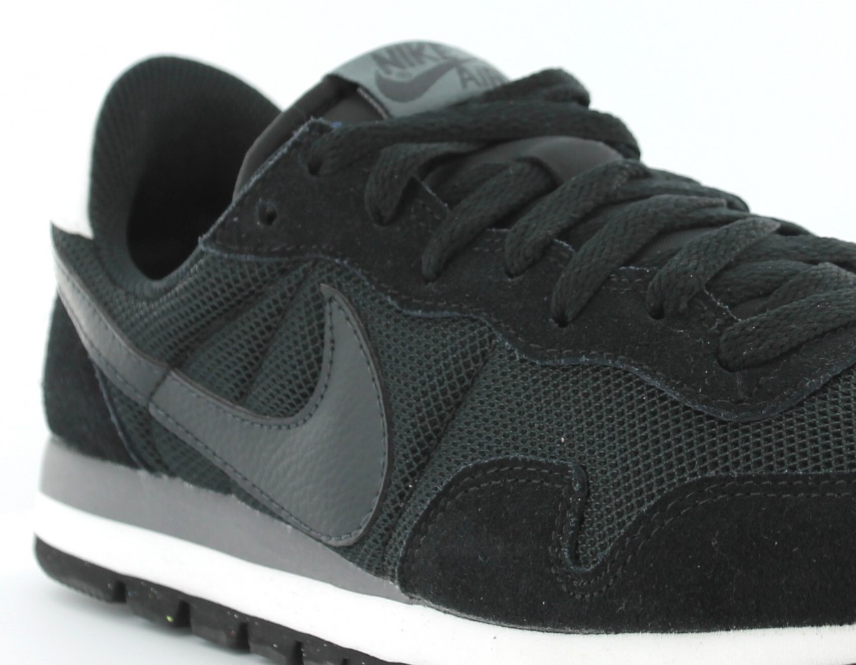 Nike Pegasus 83 NOIR/NOIR/BLANC