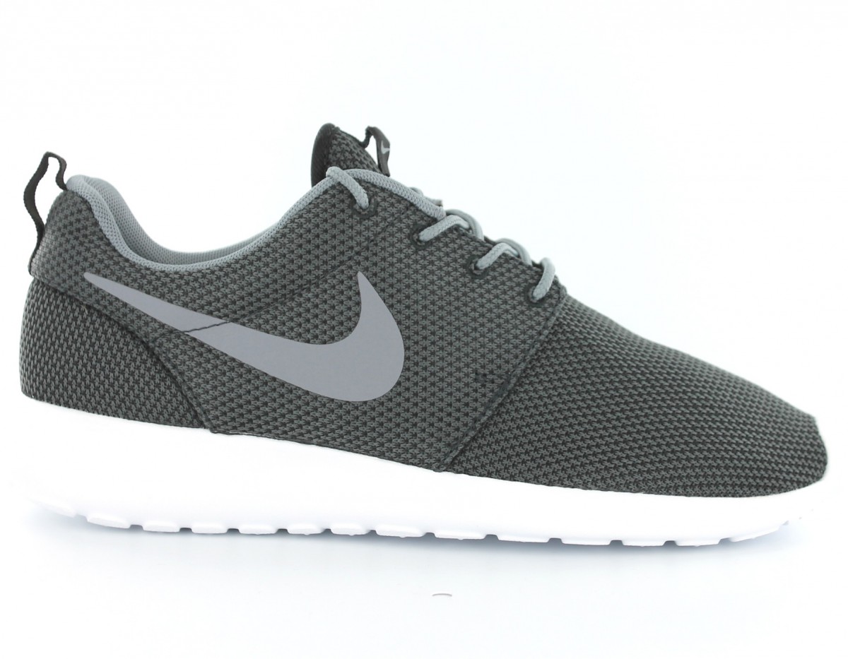 Nike Rosherun NOIR/GRIS