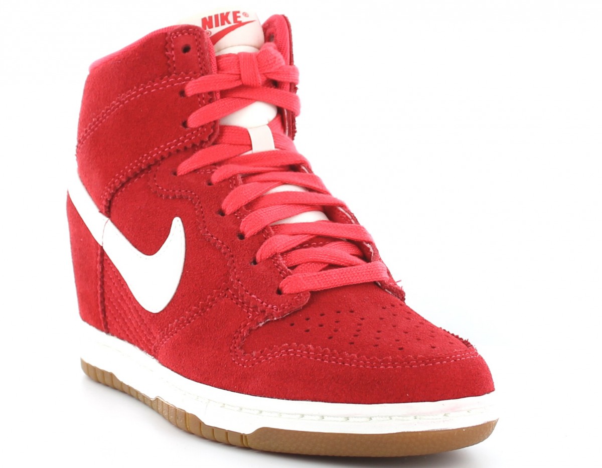 Nike Dunk Sky Hi ROUGE/BLANC