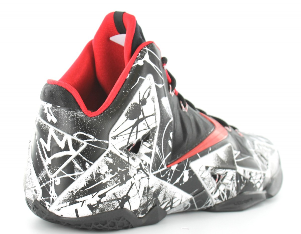 Nike Lebron XI Graffiti BCNRRG