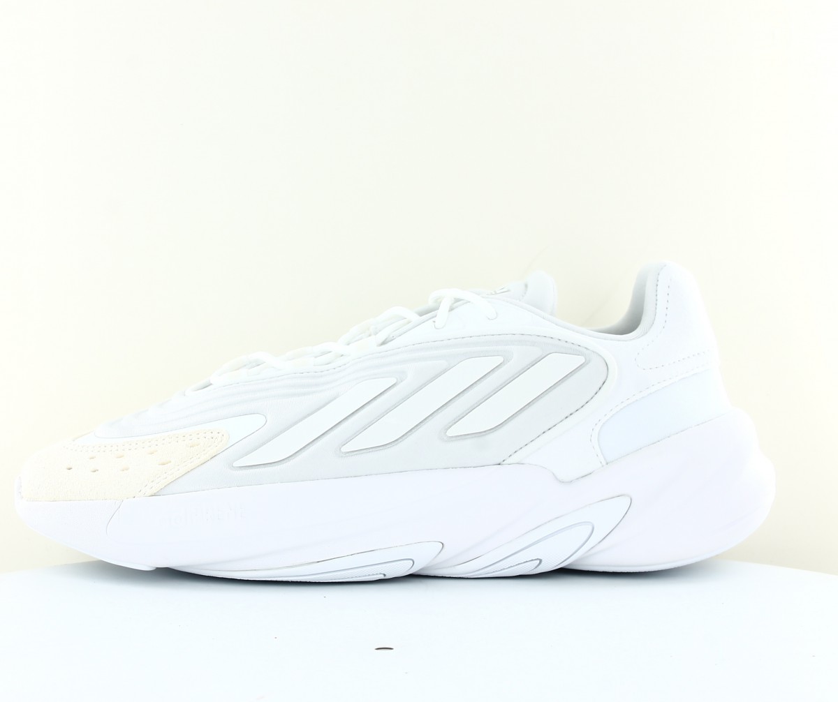 Adidas Ozelia toute blanche