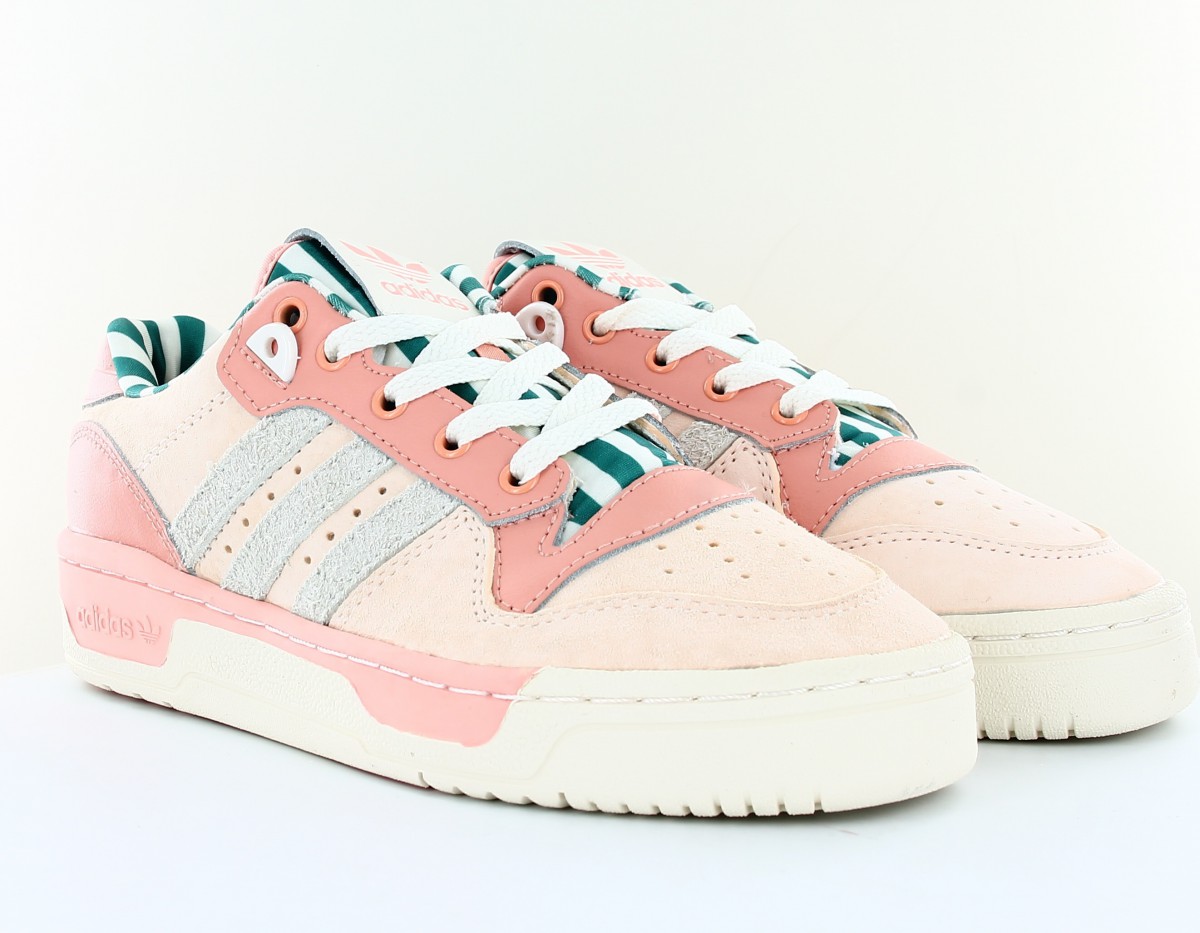 Adidas Rivalry low femme premium rose beige gris vert