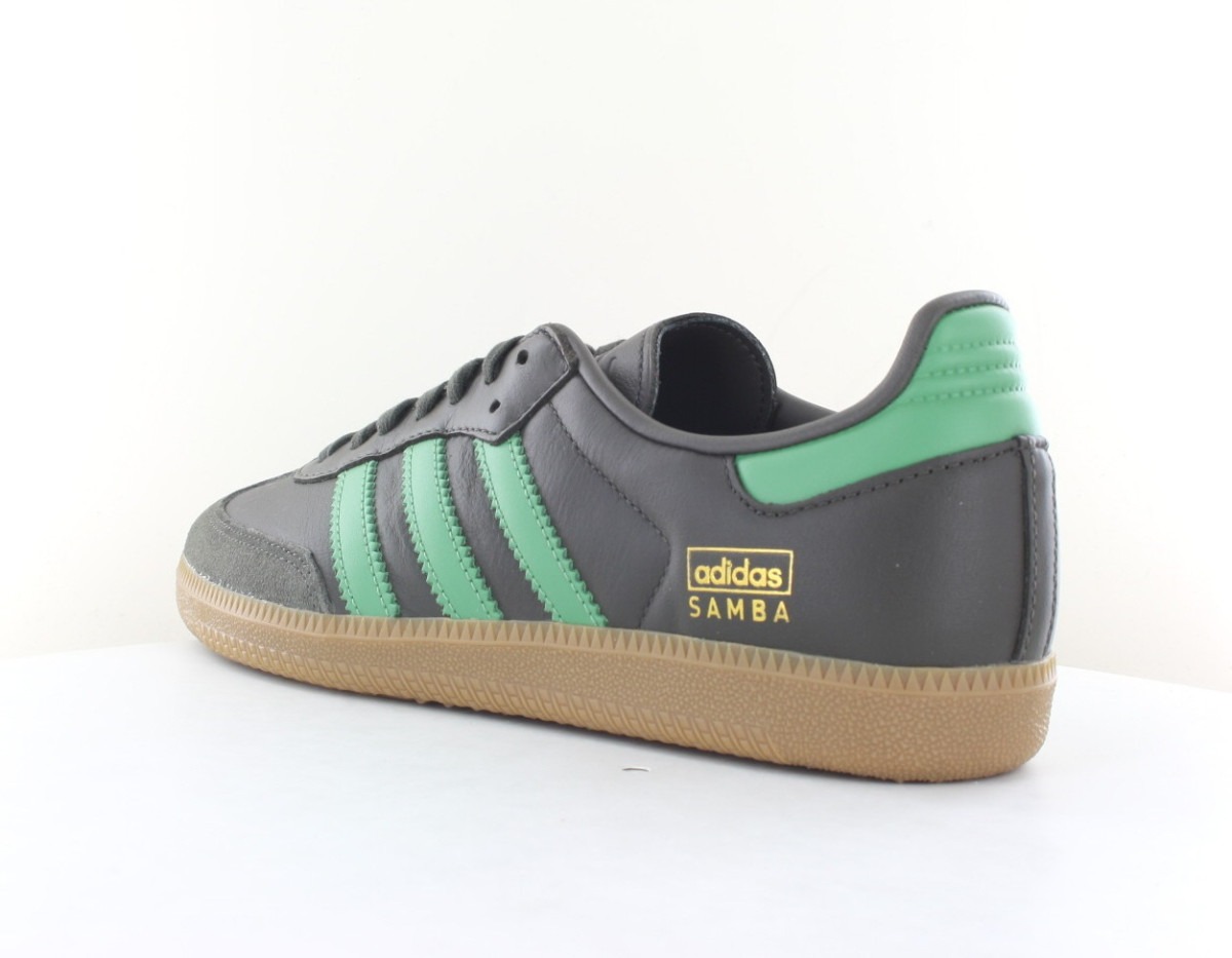 Adidas Samba og epinard vert