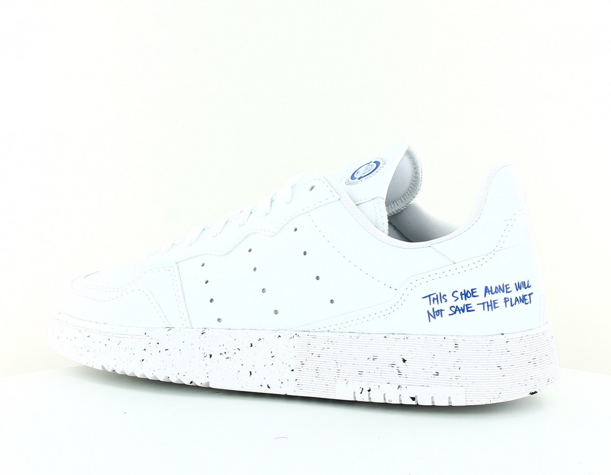 Adidas Supercourt clean classics blanc bleu speackle