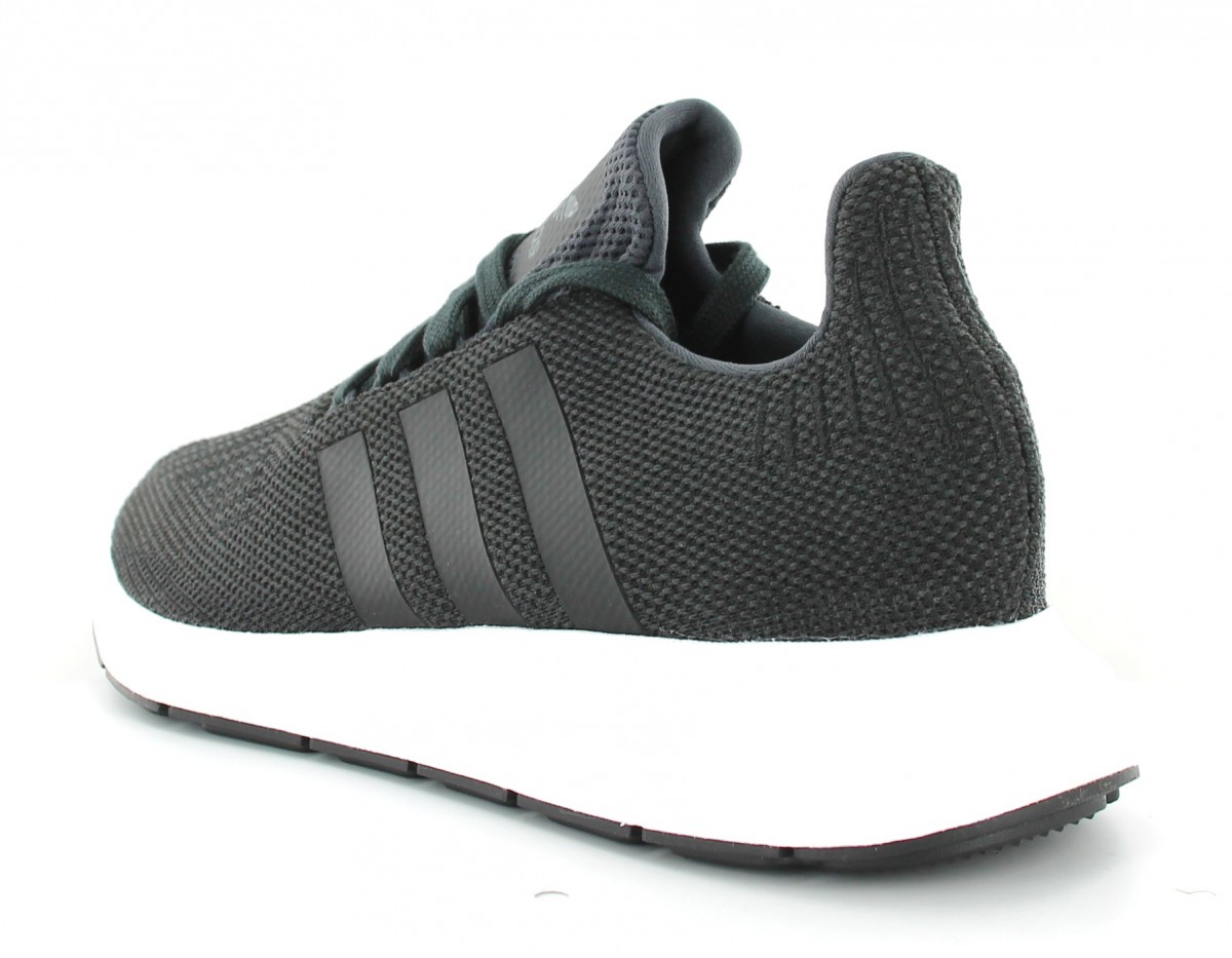 Adidas Swift run Noir-Blanc