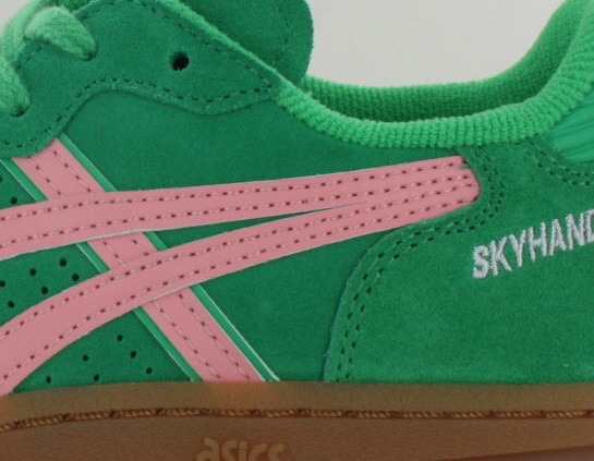 Asics Skyhand vert rose gomme