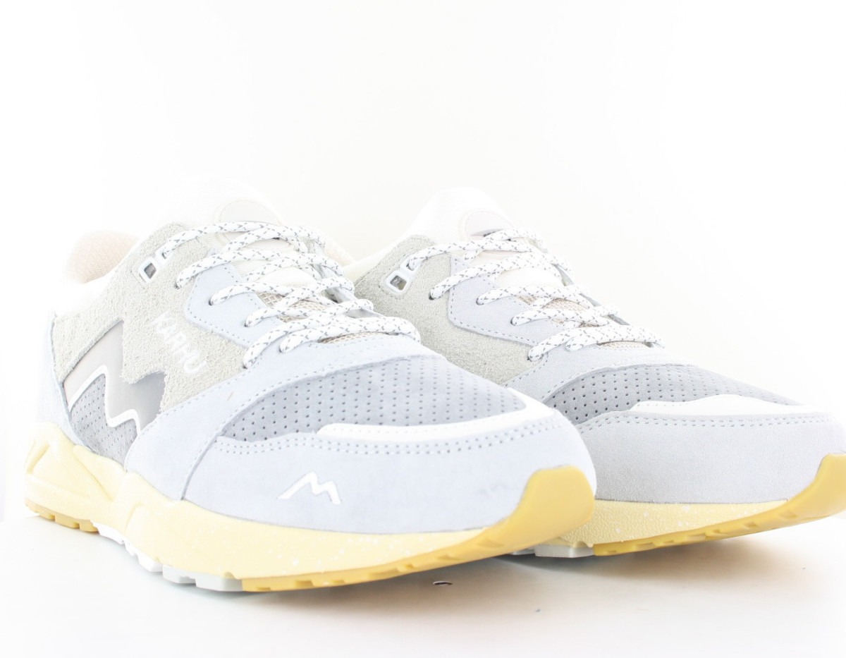 Karhu Aria gris beige