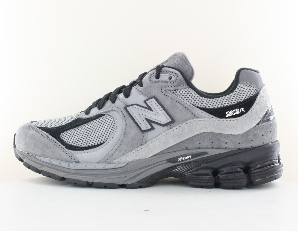 New Balance 2002R gris noir