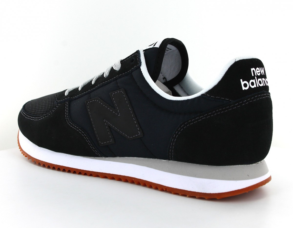 New Balance 220 Noir noir gomme