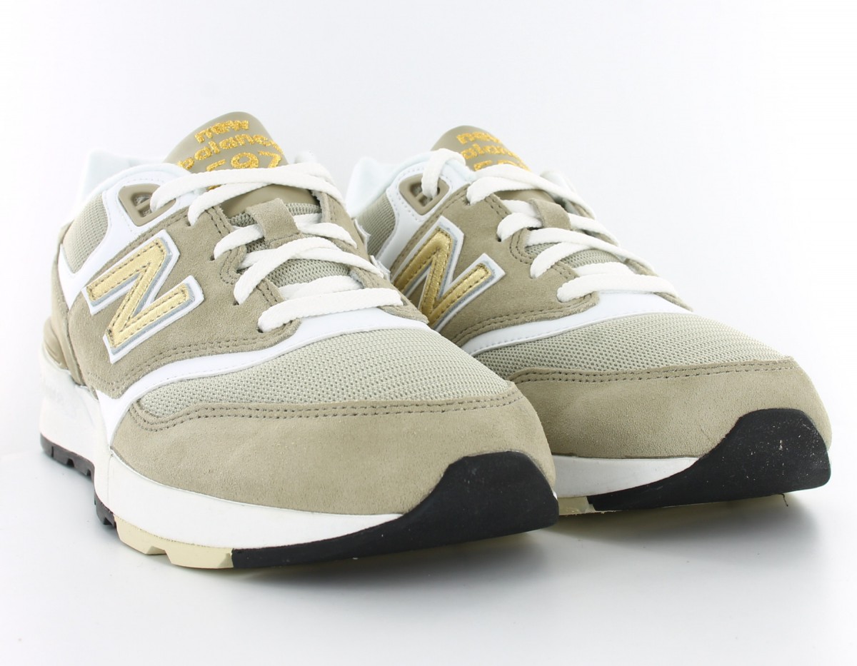 New Balance 597 Kaki-White