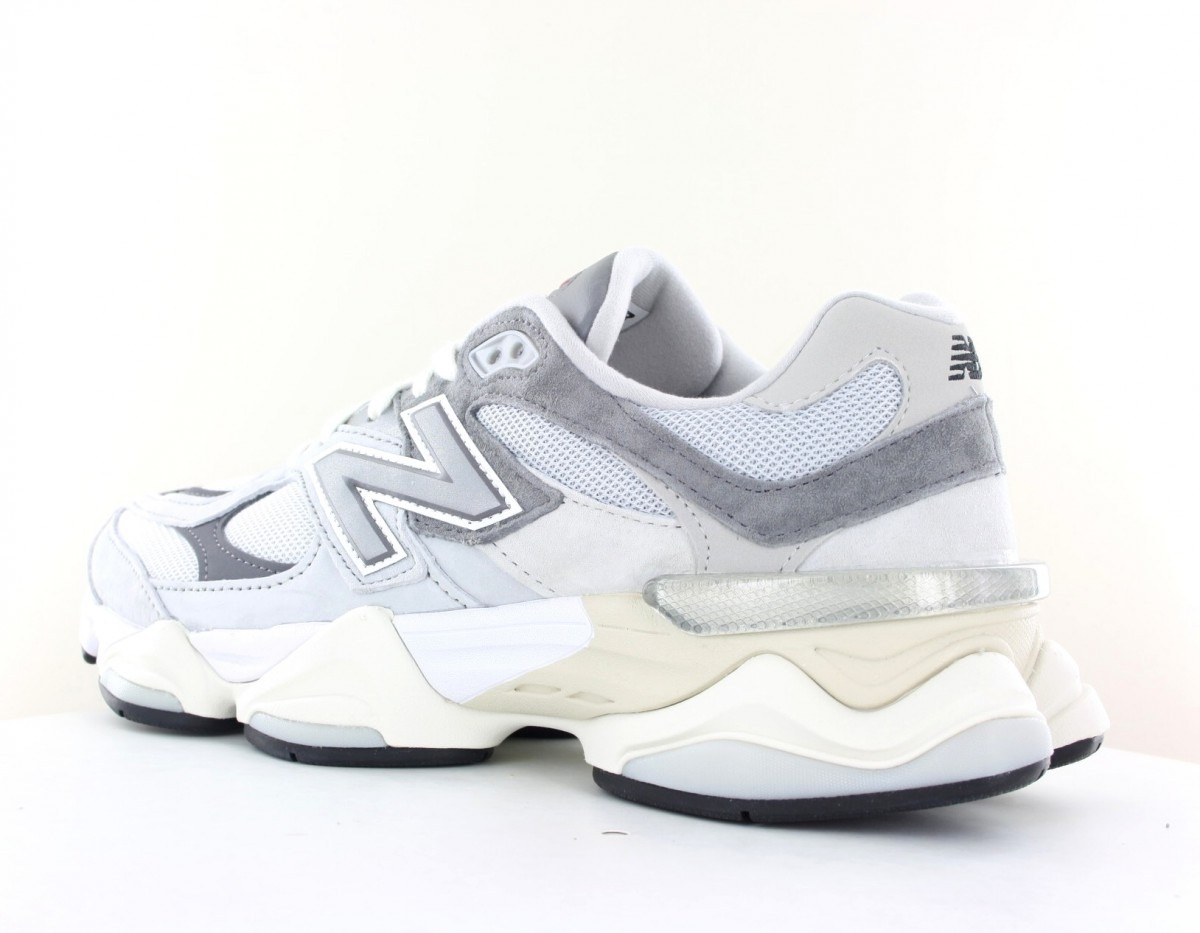 New Balance 9060 gris beige