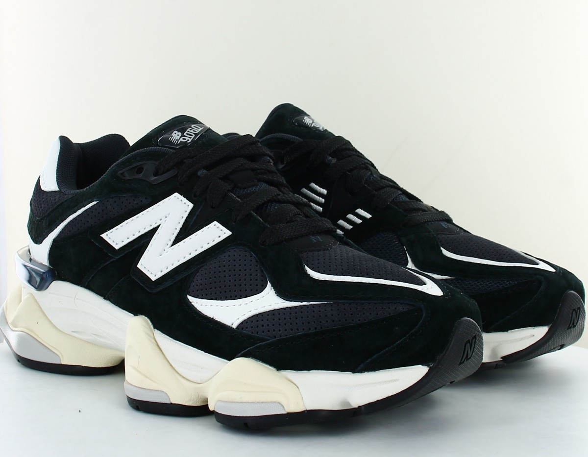 New Balance 9060 noir blanc