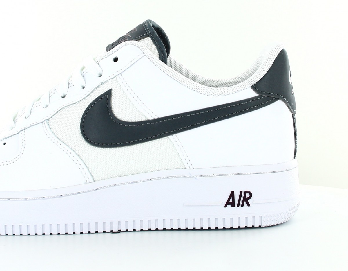 Nike air force 1 LV8 blanc-gris