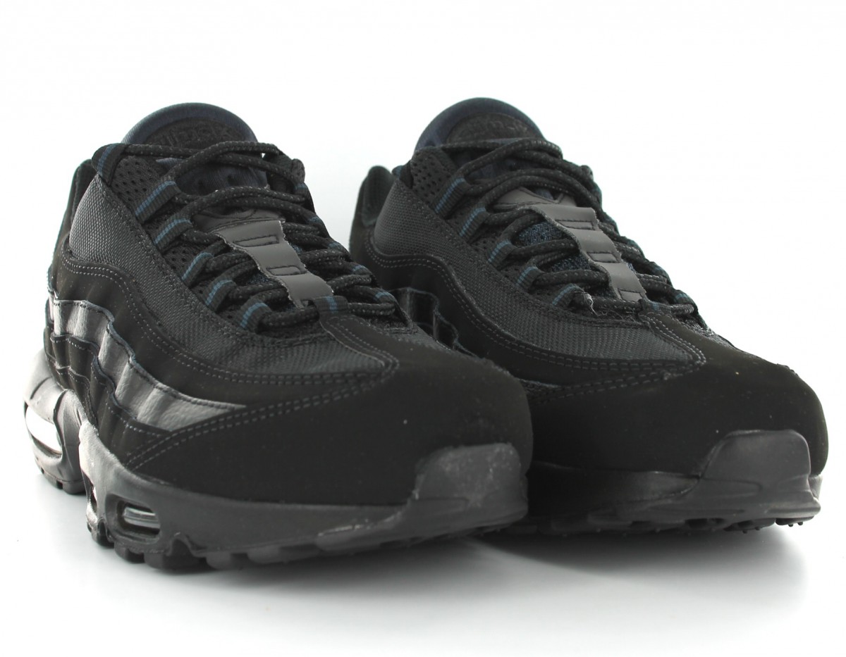 Nike Air Max 95 Triple Black