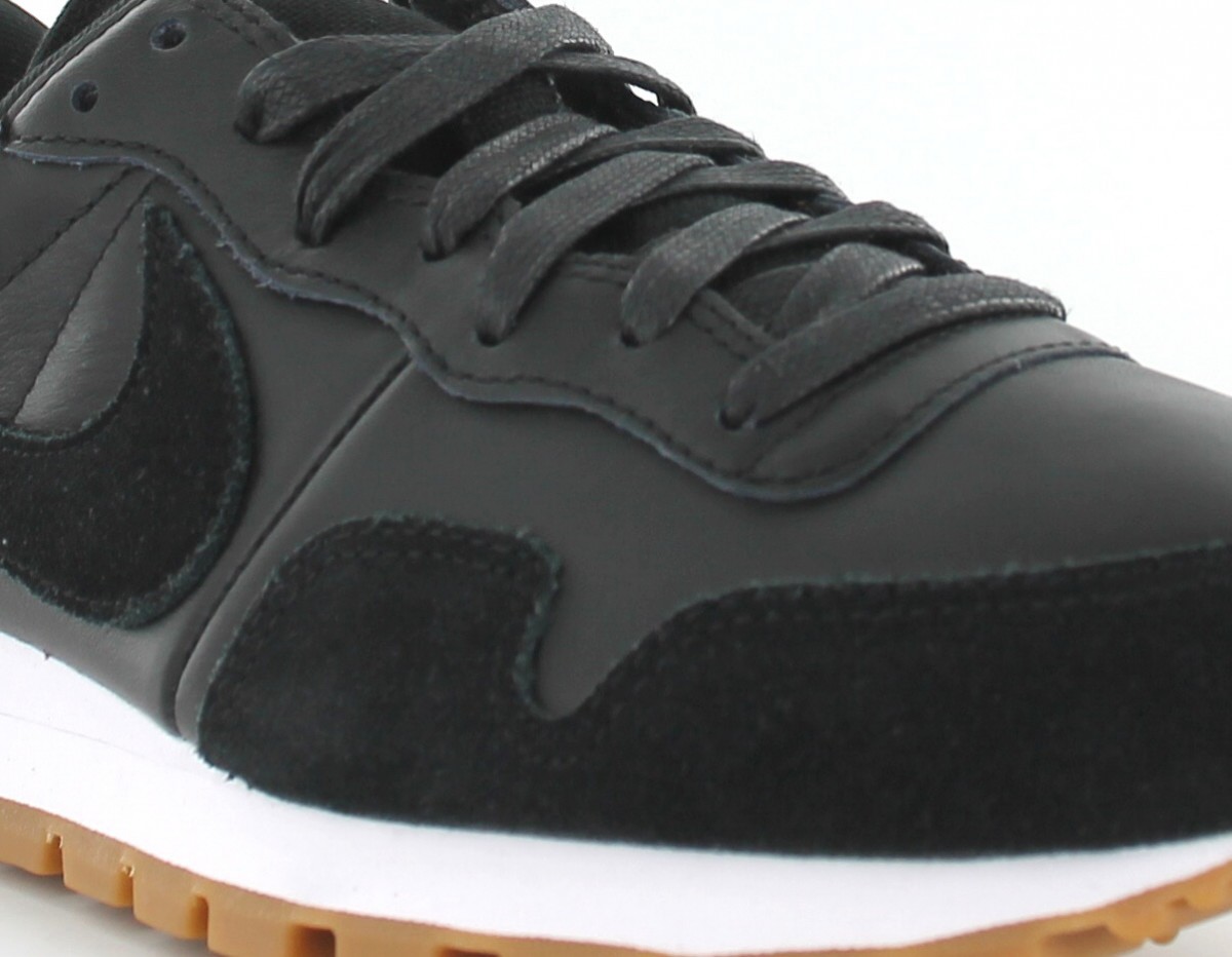 Nike Air Pegasus 83 Premium Noir/Gum