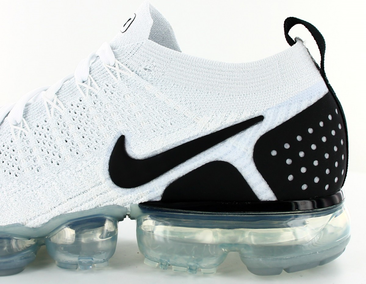nike vapormax flyknit 2 white and black