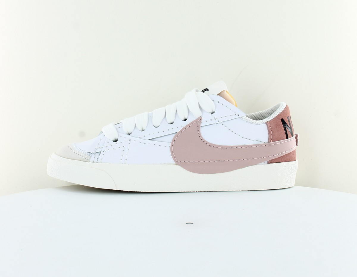 Nike Blazer low 77 jumbo blanc rose