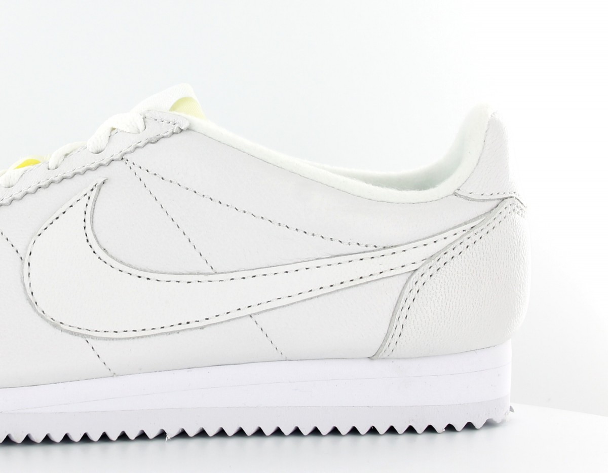 Nike cortez premium toute blanche