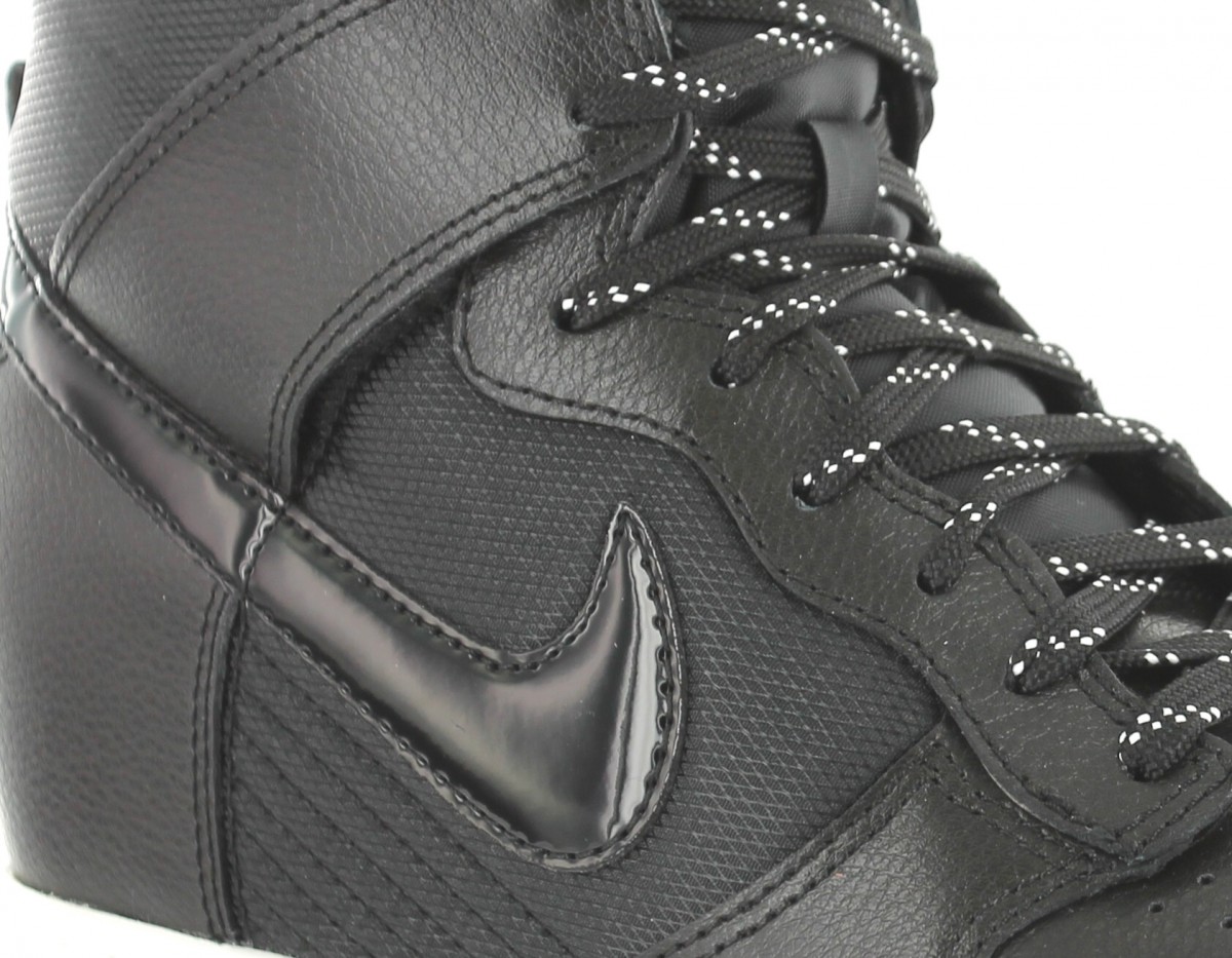 Nike Dunk Sky Hi essentiel NOIR/NOIR/BLANC