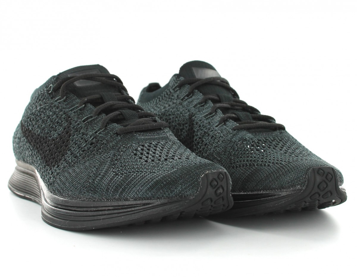 Nike Flyknit Racer Black/Black-Anthracite