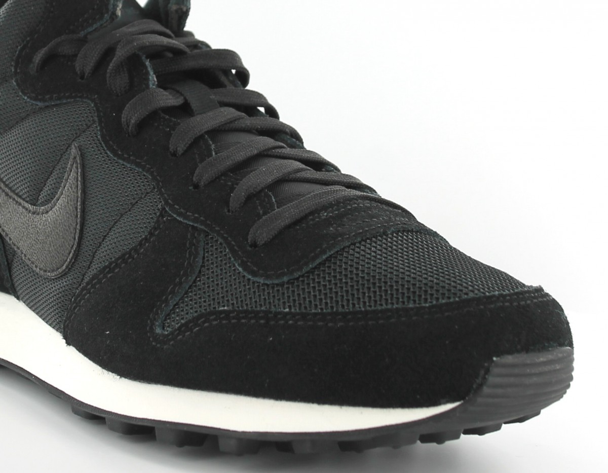 Nike internationalist mid NOIR/NOIR/BLANC