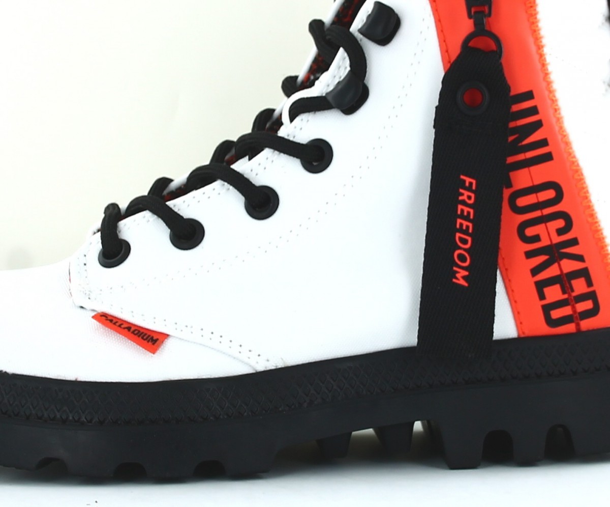 Palladium Pampa unlocked blanc noir orange