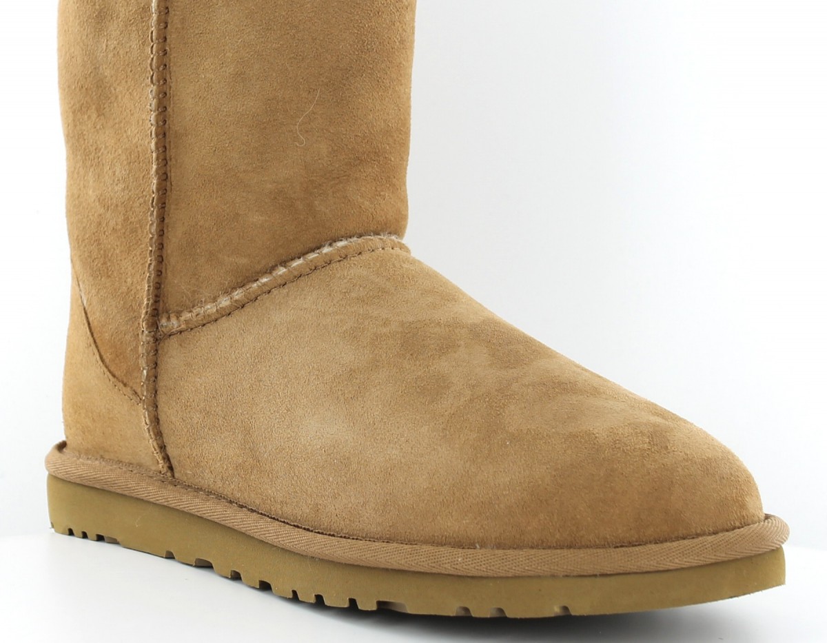 Ugg classic short BEIGE/CHESTNUT