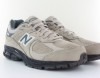 New Balance 2002R beige foncé gris noir