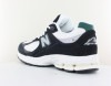 New Balance 2002R noir blanc vert