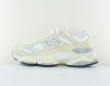 New Balance 9060 beige blanc argent