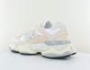 New Balance 9060 rose vintage blanc