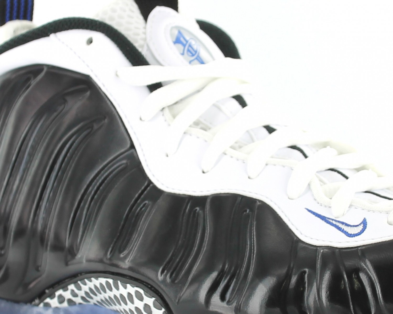 Venom foamposites sale