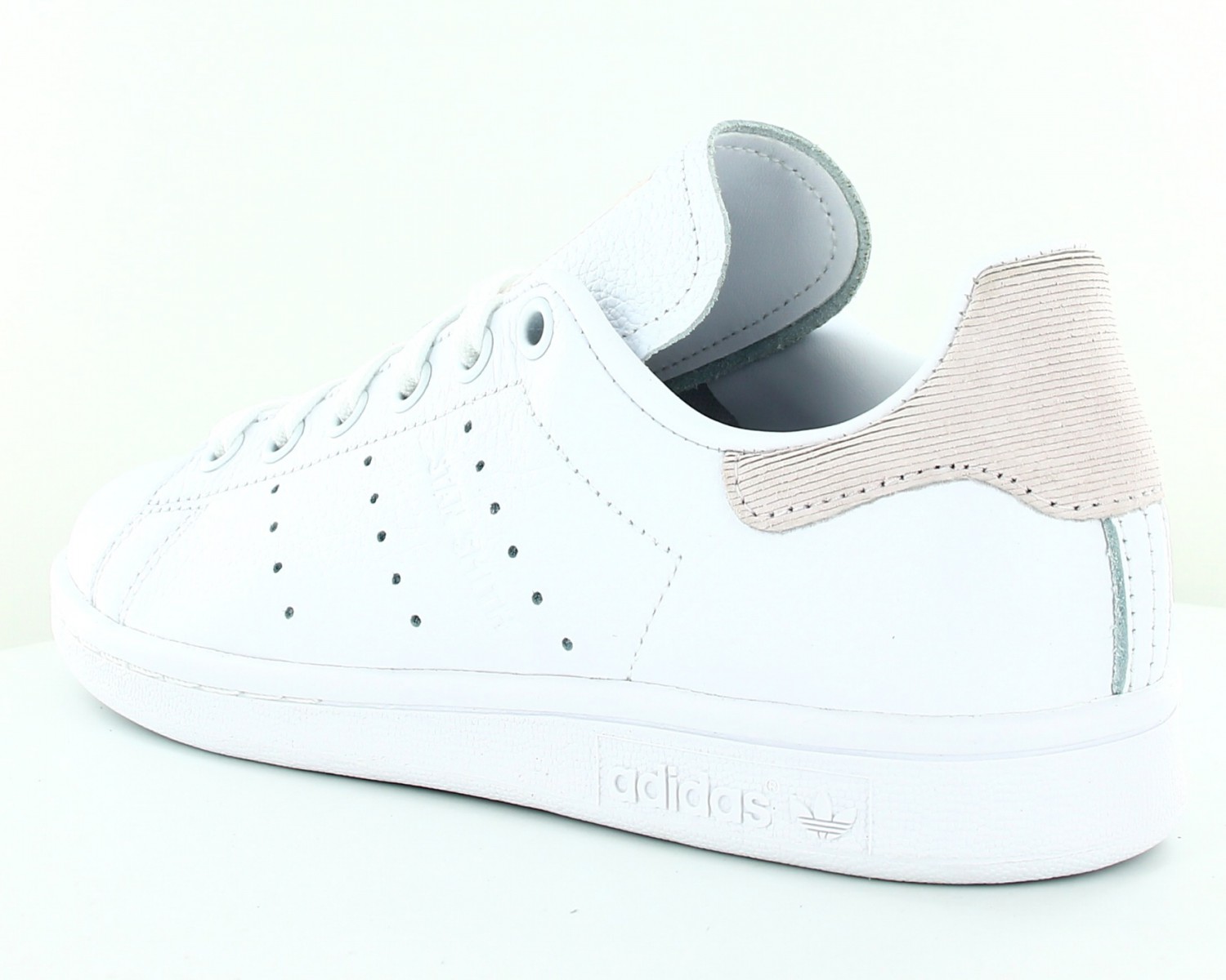 stan smith rose et blanche