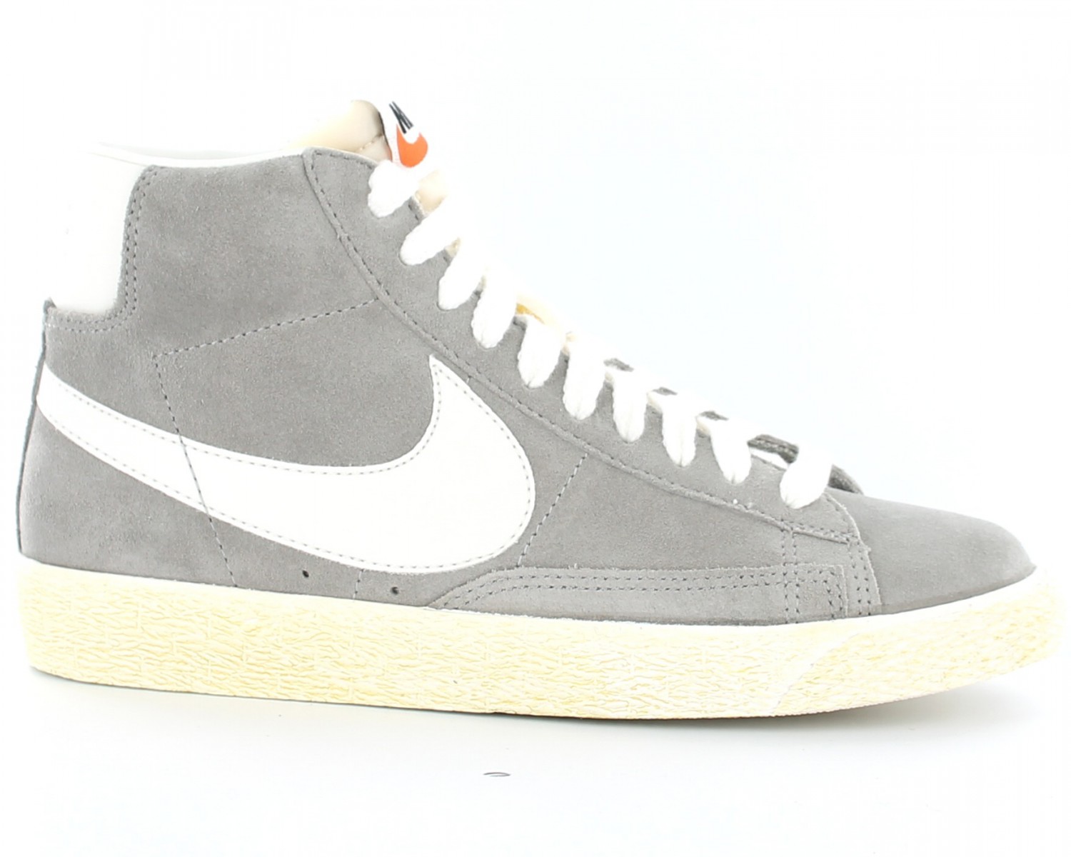 nike blazer grise et blanc