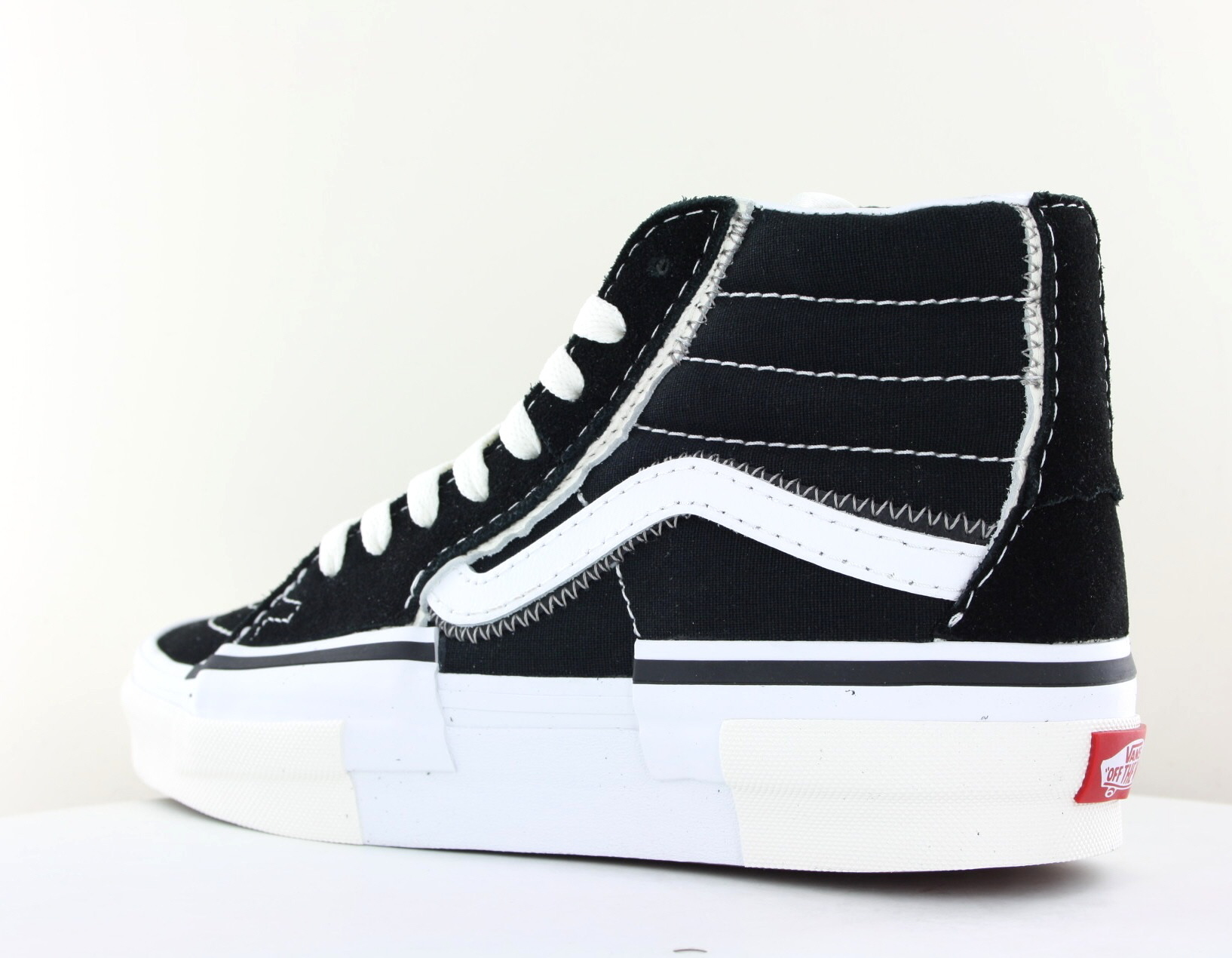 Hi hot sale vans black